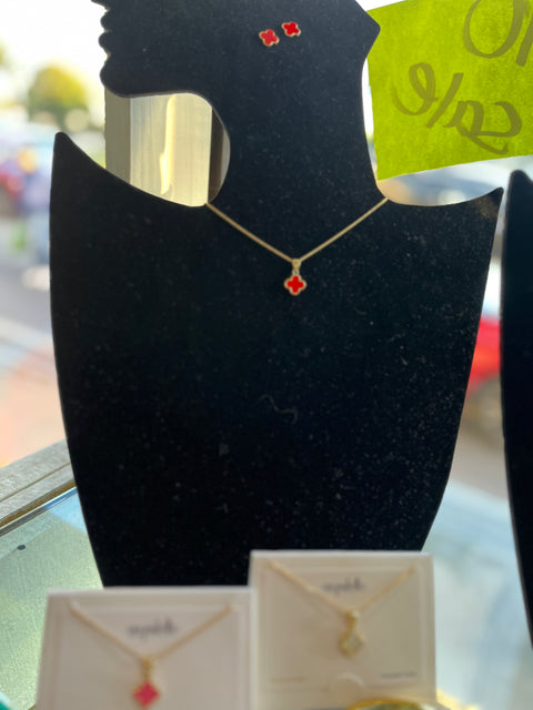 Single Clover Chain