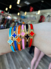 Clover Bangle