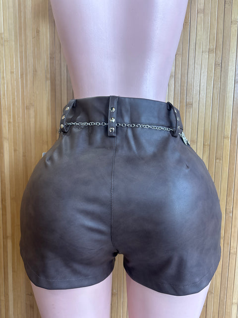 Buckle Shorts w Belt