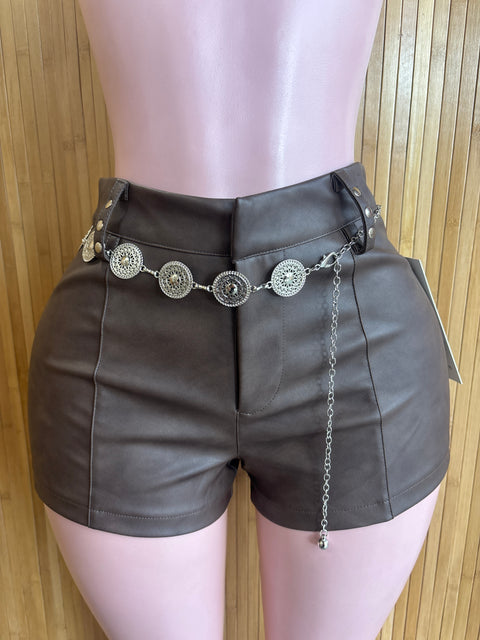 Buckle Shorts w Belt