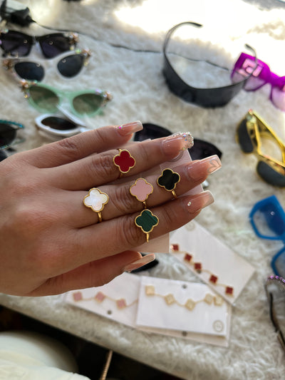 CLOVER RING