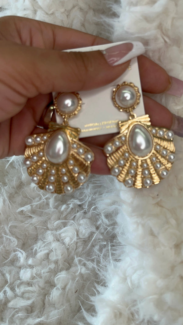 Very Pearly Shell Earrings