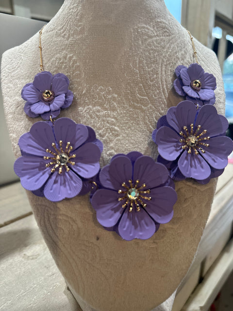 Flower necklace set