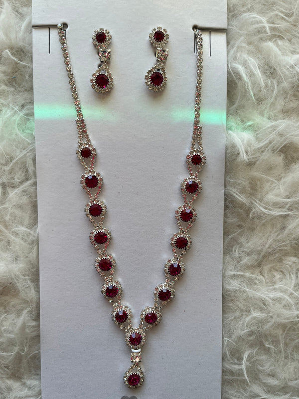 Fuchsia earrings and necklace