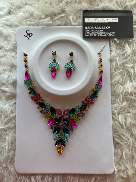 Necklace and earrings set